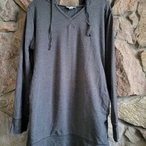 LIZ LANGE MATERNITY HOODIE